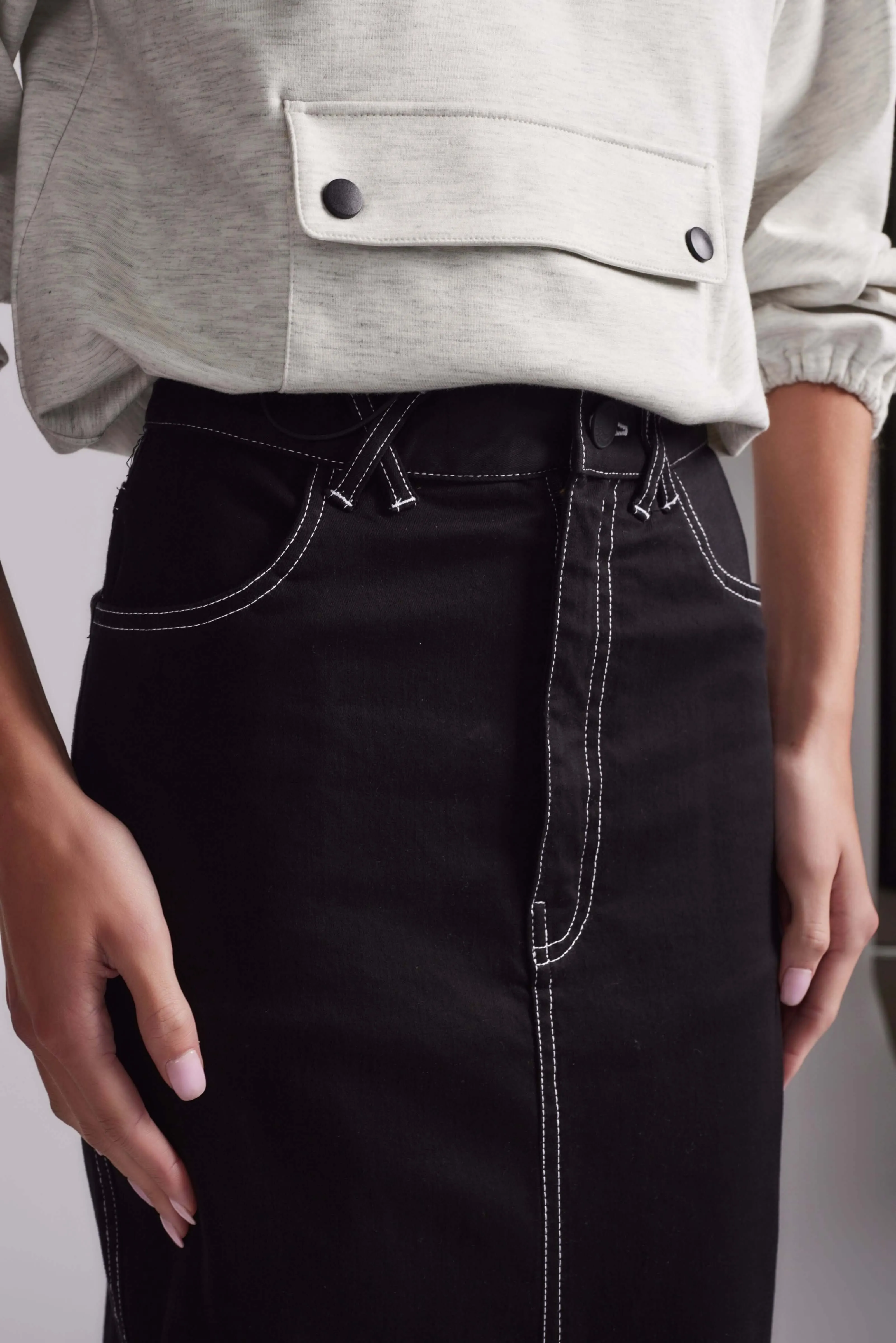 Contrast Stitch Denim Skirt