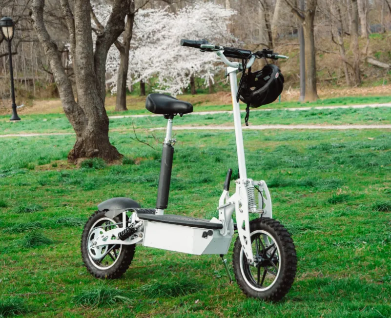 Lunar Scooters Lunar Rocket 48V/20Ah 2000W Electric Scooter