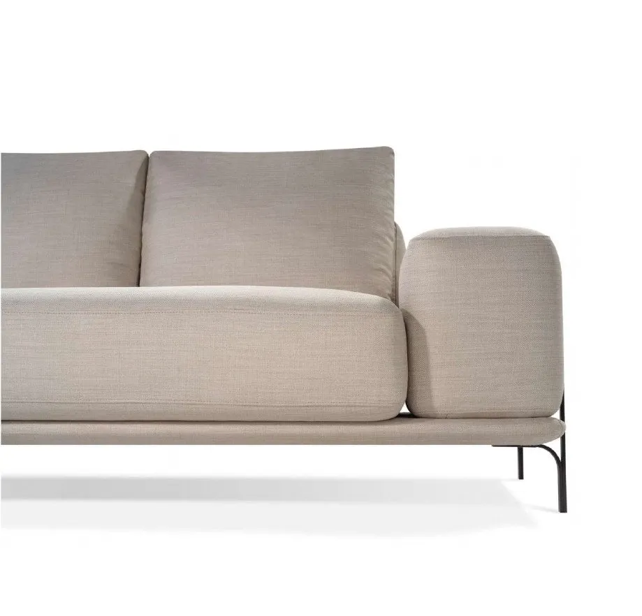 Una Sofa